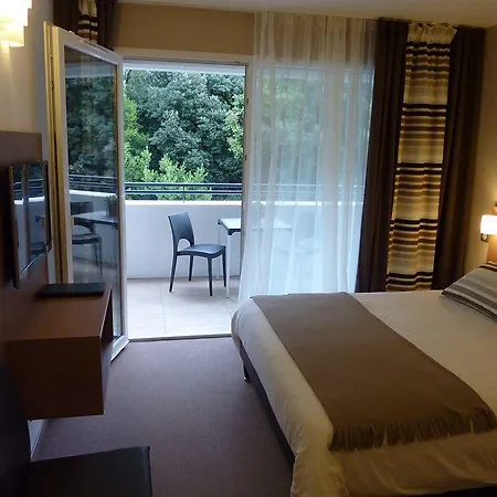 Forme-hotel & Montpellier Sud-est - Parc Expositions - Arena מלון