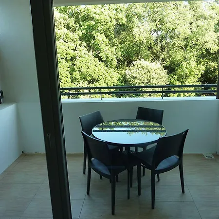 Forme-hotel & Montpellier Sud-est - Parc Expositions - Arena מלון 3*