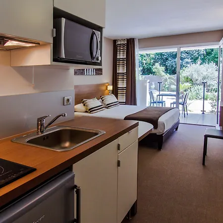 Forme-hotel & Montpellier Sud-est - Parc Expositions - Arena מלון מוגויו