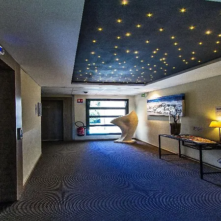 Forme-hotel & Montpellier Sud-est - Parc Expositions - Arena 3*