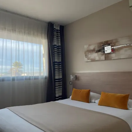 Forme-hotel & Montpellier Sud-est - Parc Expositions - Arena מלון