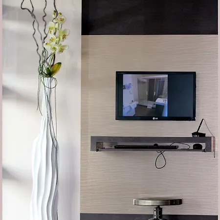 מלון Forme-hotel & Montpellier Sud-est - Parc Expositions - Arena 3*