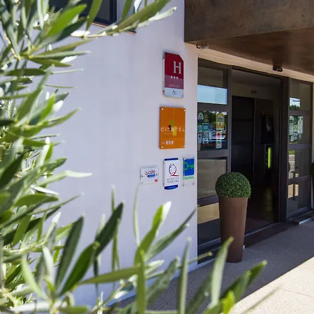 Forme-hotel & Montpellier Sud-est - Parc Expositions - Arena מוגויו