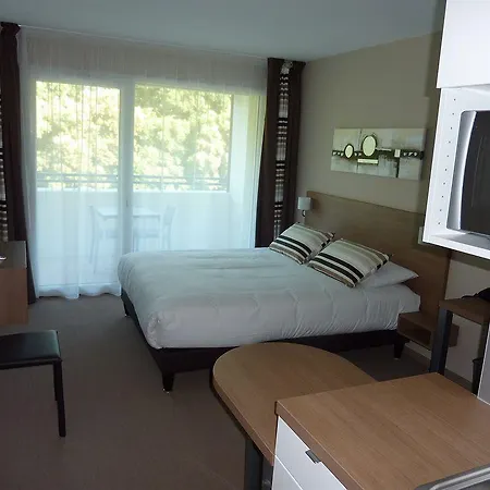 Forme-hotel & Montpellier Sud-est - Parc Expositions - Arena מלון