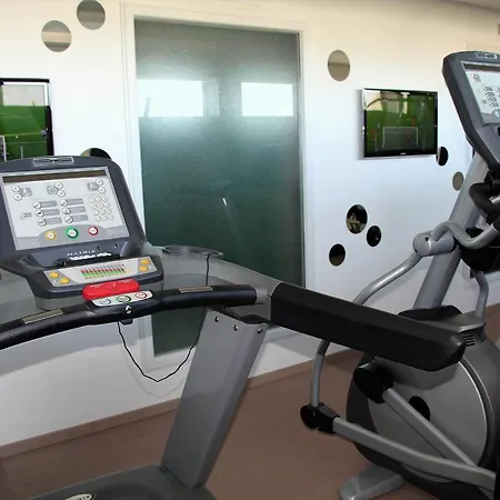 Forme-hotel & Montpellier Sud-est - Parc Expositions - Arena 3* מוגויו