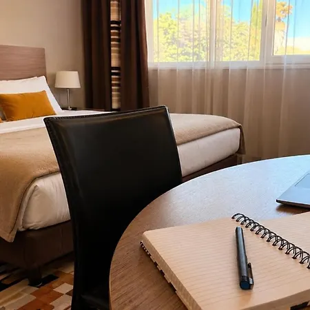 Otel Forme-hotel & Montpellier Sud-est - Parc Expositions - Arena Mauguio