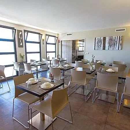 Forme-hotel & Montpellier Sud-est - Parc Expositions - Arena 호텔 모기오