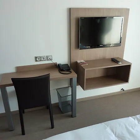Forme-hotel & Montpellier Sud-est - Parc Expositions - Arena