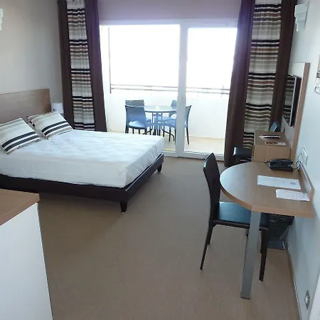 Forme-hotel & Montpellier Sud-est - Parc Expositions - Arena Hotel