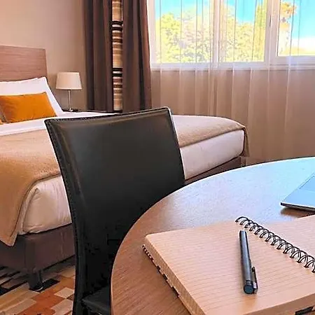 Forme-hotel & Montpellier Sud-est - Parc Expositions - Arena Отель